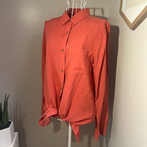 Thread and supply orange button down top size Small - Picture 2 of 4